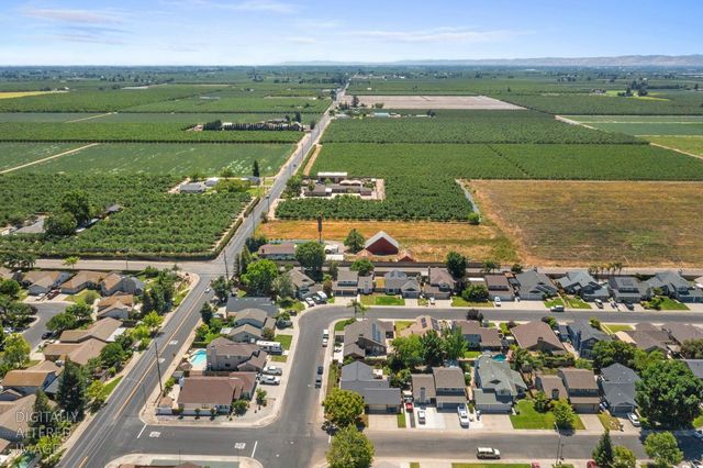 5100 Castlemaine Dr, Salida, CA 95368