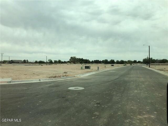 807 TS Daniel Cadena Drive, Socorro, TX 79927