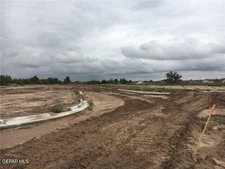 807 TS Daniel Cadena Drive, Socorro, TX 79927