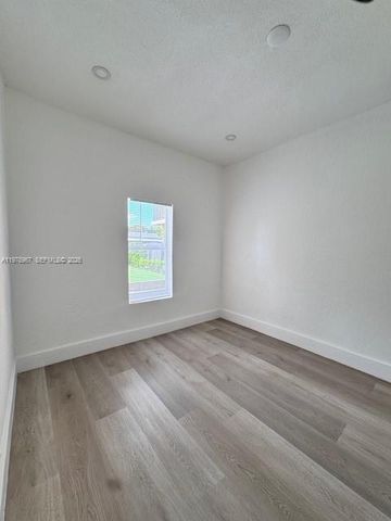 4783 NW Flagler Ter, Miami, FL 33126