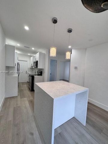 4783 NW Flagler Ter, Miami, FL 33126