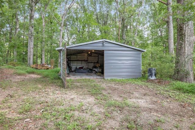 131 Caudell Drive, Lula, GA 30554