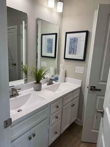 104 Cainwalker Drive, Huger, SC 29450