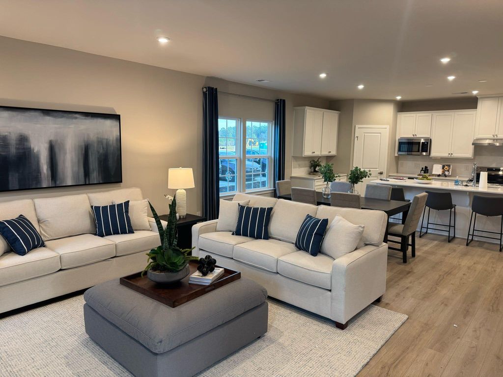 Image 14 of property listing at 104 Cainwalker Drive, Huger, SC 29450