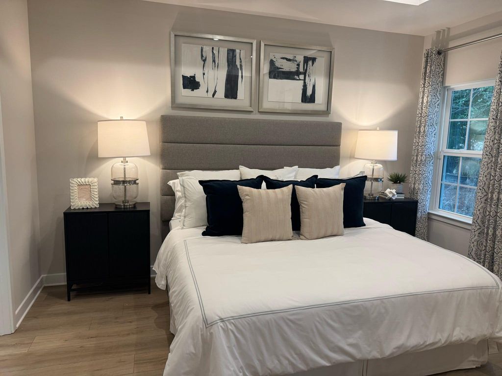 Image 15 of property listing at 104 Cainwalker Drive, Huger, SC 29450