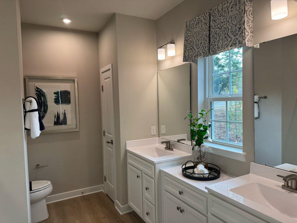 Image 16 of property listing at 104 Cainwalker Drive, Huger, SC 29450