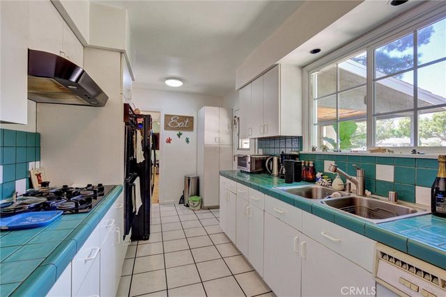 6159 Goodland Avenue, North Hollywood, CA 91606