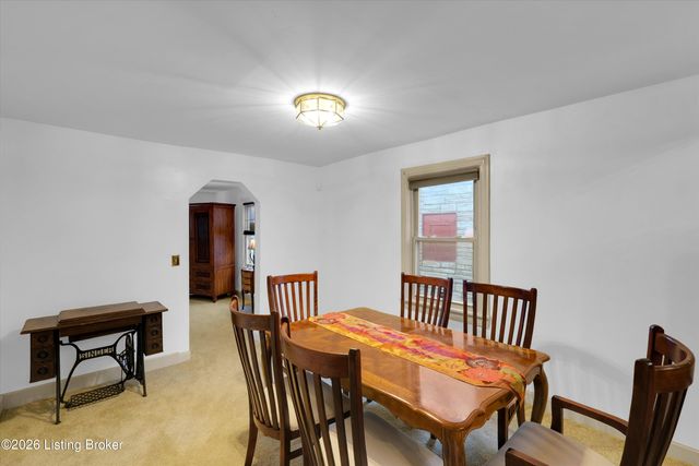 3534 Algonquin Pkwy, Louisville, KY 40211