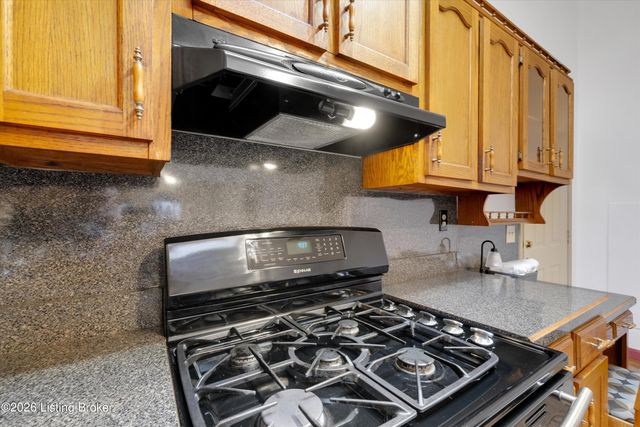 3534 Algonquin Pkwy, Louisville, KY 40211