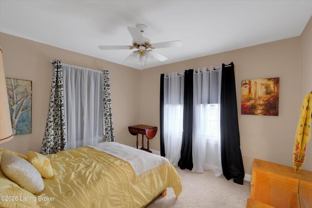 3534 Algonquin Pkwy, Louisville, KY 40211