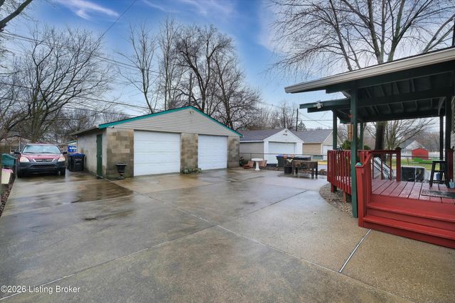 3534 Algonquin Pkwy, Louisville, KY 40211