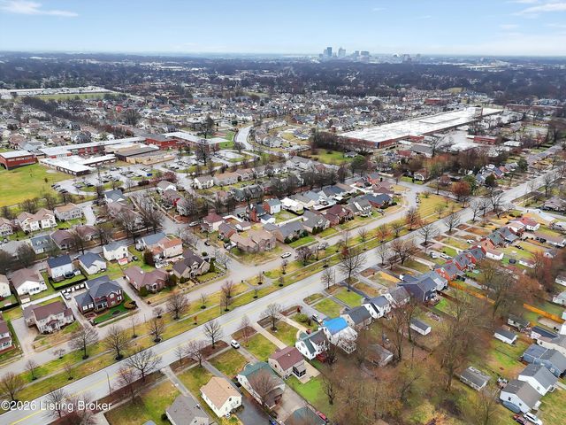 3534 Algonquin Pkwy, Louisville, KY 40211