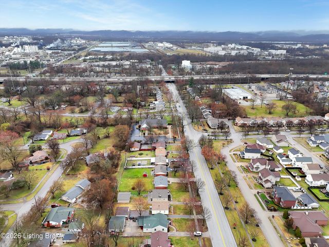 3534 Algonquin Pkwy, Louisville, KY 40211