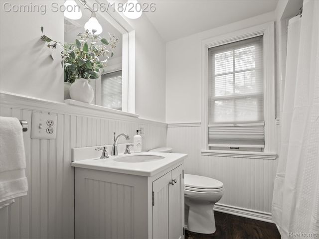 951 Twin Oaks Lane, Birmingham, MI 48009