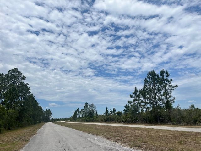 7571 DELAND AVENUE, Indian Lake Estates, FL 33855