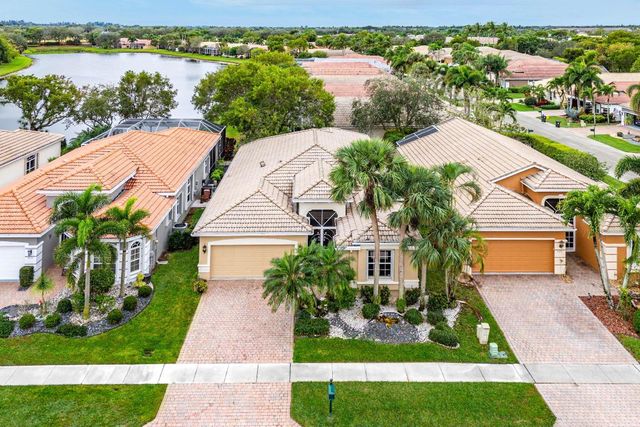 8688 Via Avellino, Lake Worth, FL 33467