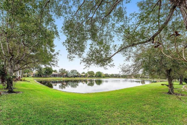 8688 Via Avellino, Lake Worth, FL 33467