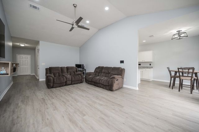 201 Neal Ave, Smyrna, TN 37167