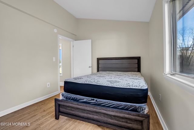 459 W Park Avenue, Oakhurst, NJ 07755