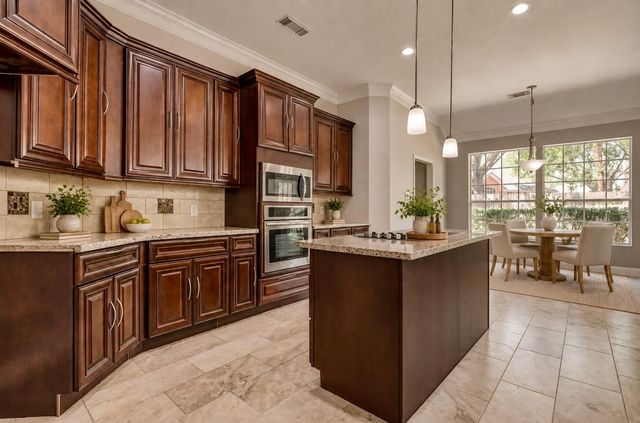 2606 S Strathford Lane, Houston, TX 77345