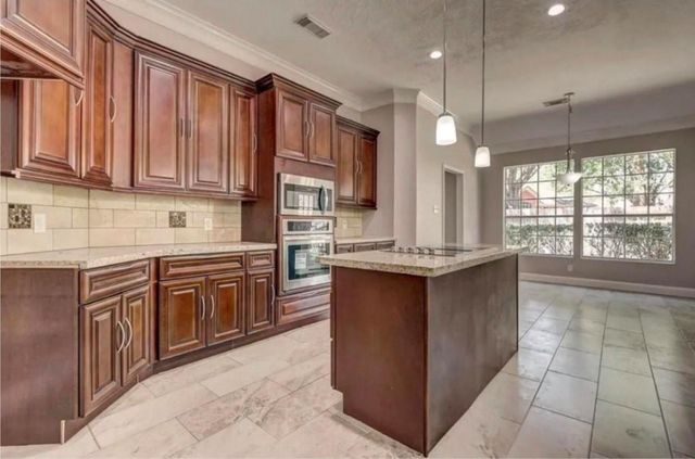 2606 S Strathford Lane, Houston, TX 77345