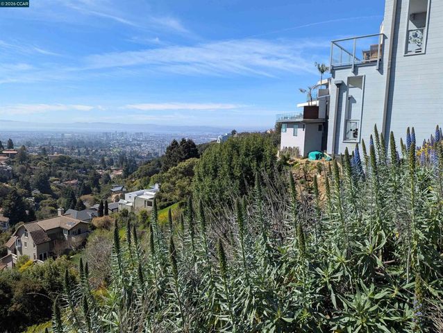 0 Gravat Dr., Oakland, CA 94705