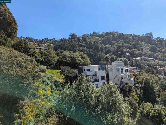 0 Gravat Dr., Oakland, CA 94705