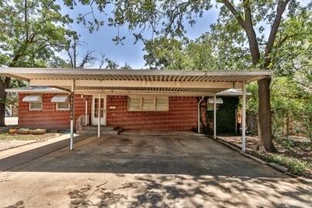 3801 26th Street, Lubbock, TX 79410