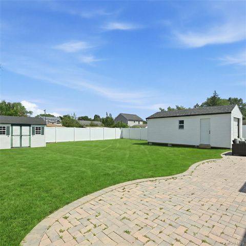 1363 Manatuck Boulevard, Bay Shore, NY 11706