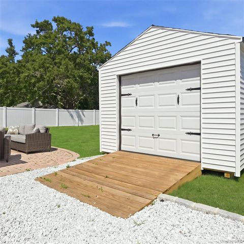 1363 Manatuck Boulevard, Bay Shore, NY 11706
