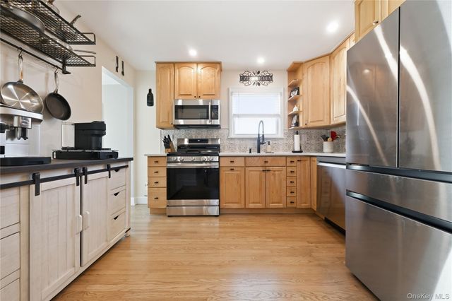 1363 Manatuck Boulevard, Bay Shore, NY 11706
