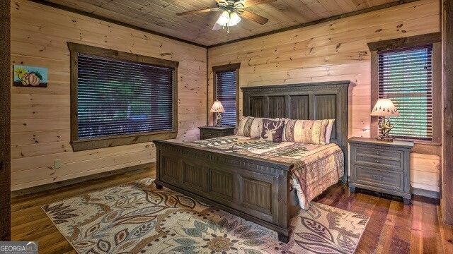 348 Lookout Trail, Mineral Bluff, GA 30559