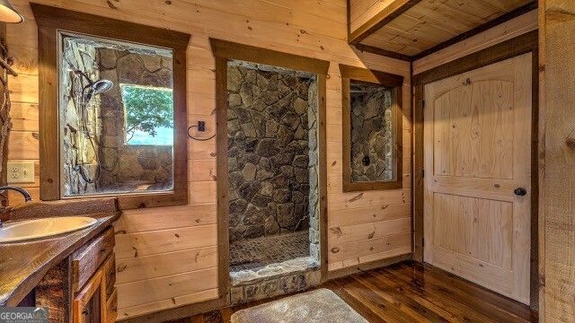 348 Lookout Trail, Mineral Bluff, GA 30559