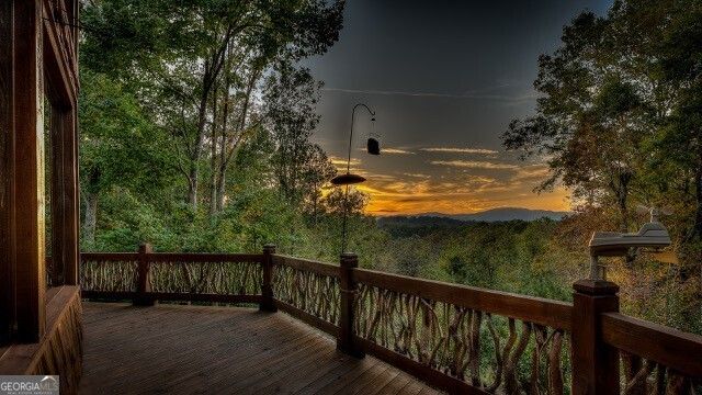 348 Lookout Trail, Mineral Bluff, GA 30559