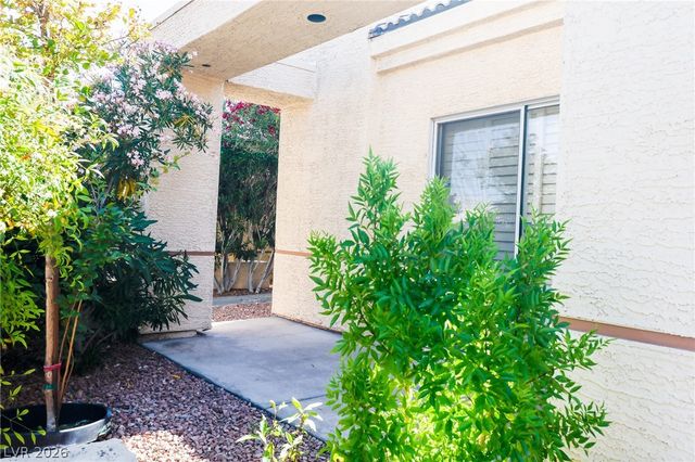 405 Mill Hollow Road, Las Vegas, NV 89107