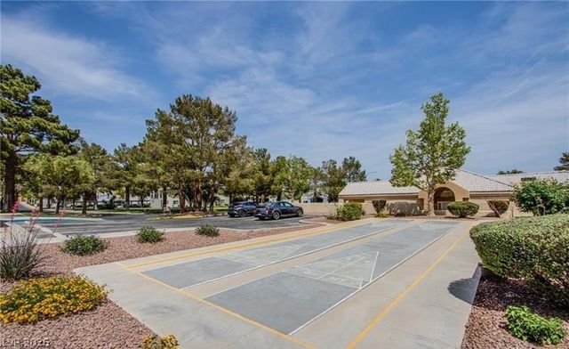 405 Mill Hollow Road, Las Vegas, NV 89107
