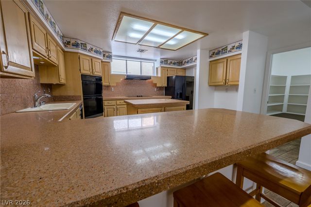 405 Mill Hollow Road, Las Vegas, NV 89107
