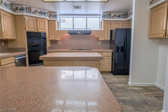 405 Mill Hollow Road, Las Vegas, NV 89107