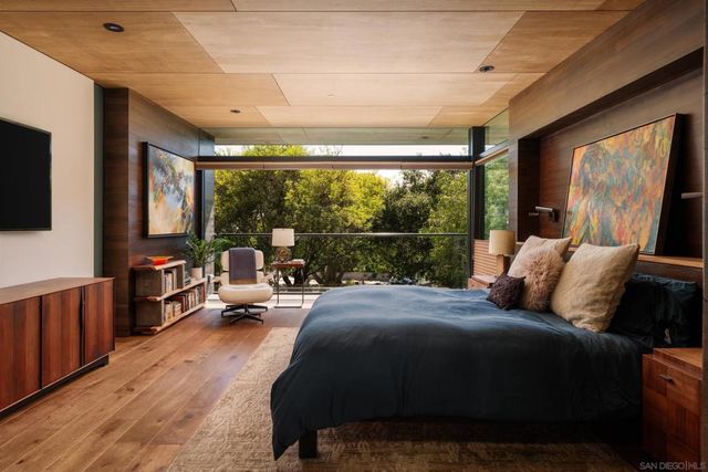 460 Palmitas St, Solana Beach, CA 92075