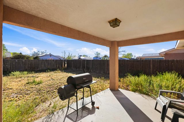 1121 Willow Court SE, Los Lunas, NM 87031