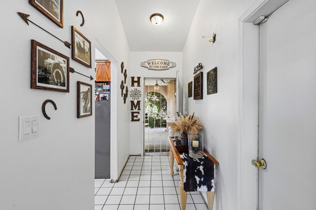 1121 Willow Court SE, Los Lunas, NM 87031