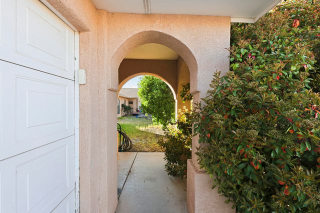 1121 Willow Court SE, Los Lunas, NM 87031