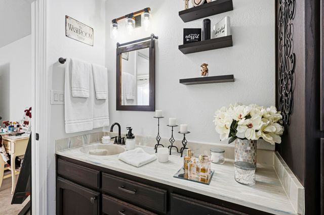 1121 Willow Court SE, Los Lunas, NM 87031