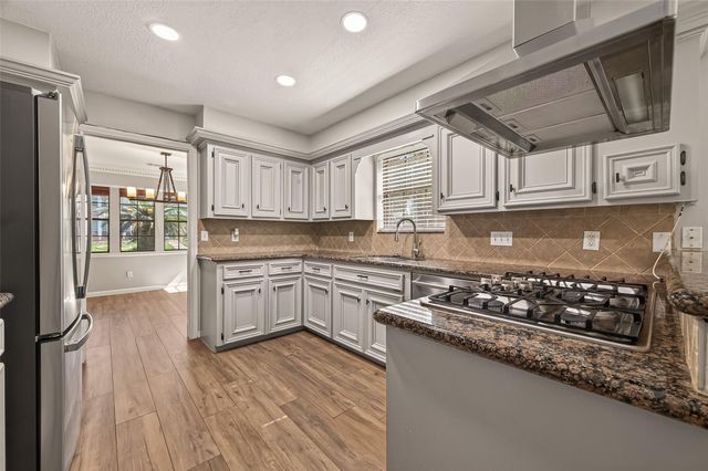 5323 Mulberry Grove Drive, Kingwood, TX 77345