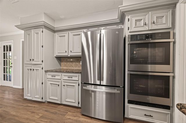 5323 Mulberry Grove Drive, Kingwood, TX 77345