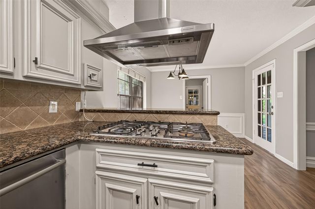 5323 Mulberry Grove Drive, Kingwood, TX 77345