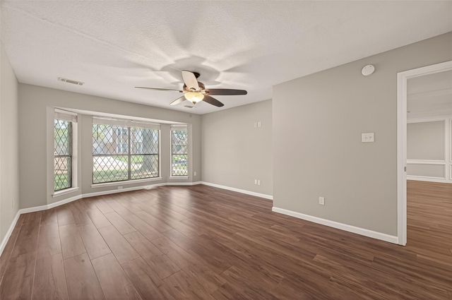 5323 Mulberry Grove Drive, Kingwood, TX 77345