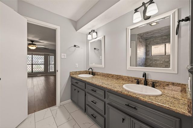 5323 Mulberry Grove Drive, Kingwood, TX 77345