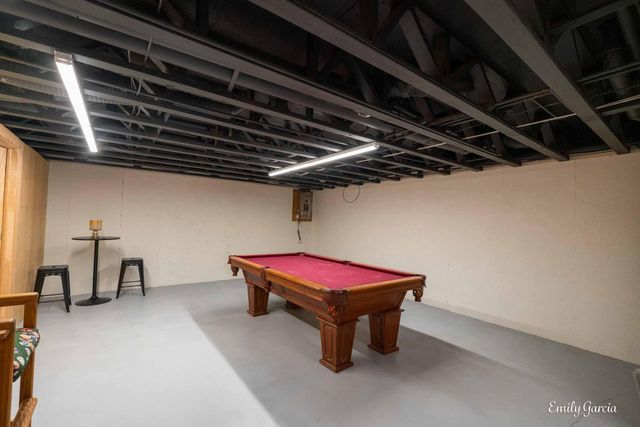 828 Brook Village Drive, Holland, MI 49423