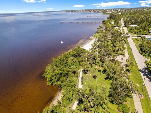 23019 SENECA AVENUE, Port Charlotte, FL 33980